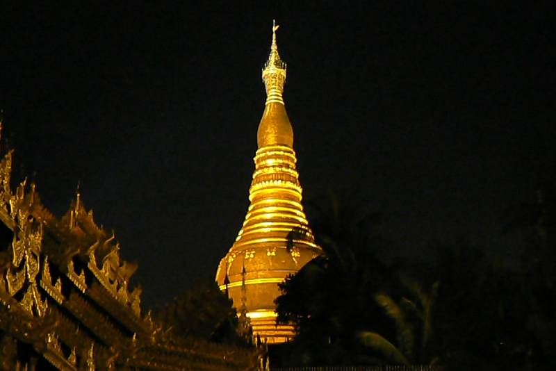 08 Shwedagon Pagoda Yangoon